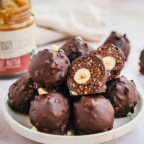 CRUNCHY HAZELNOOT BALLETJES
